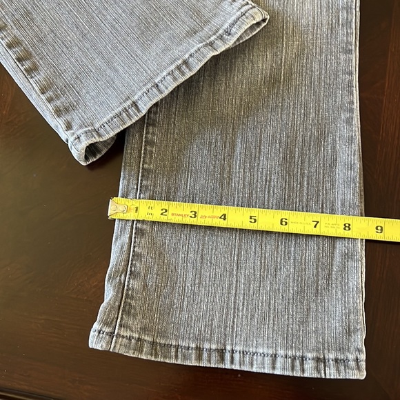 Common Genes Women’s stretch gray color denim jeans straight leg size 4 - Picture 9 of 17